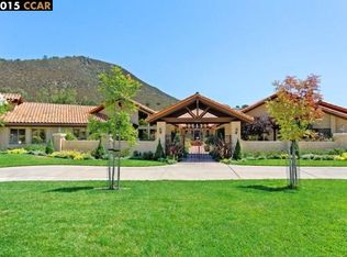 2400 Diablo Lakes Ln, Diablo, CA 94528