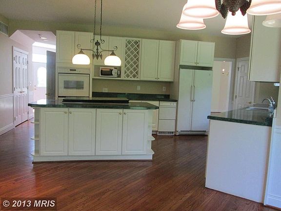 5th image of 8 Quail Covey Ct