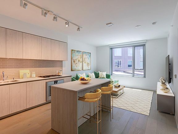 2nd image of 1000 3rd St Unit 708