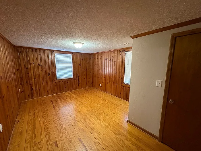 2726 Church St — Photo 11