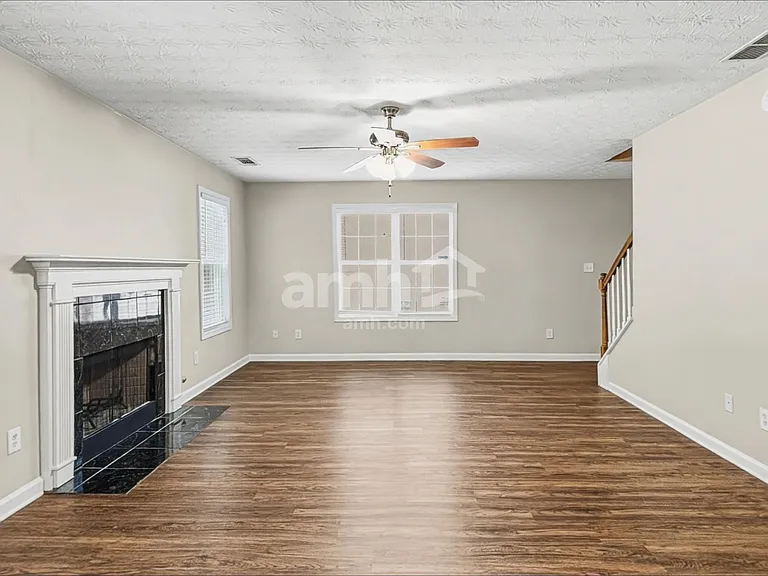 1558 Great Shoals Cir — Photo 7