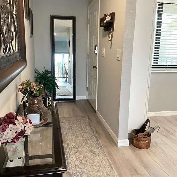 3708 SE 12th Ave #201 — Photo 4