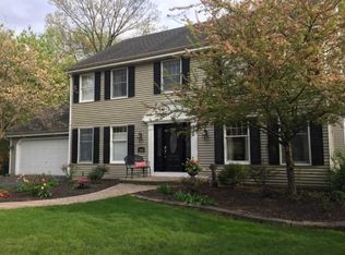 2030 Forest Ridge Rd, St Charles, IL 60174