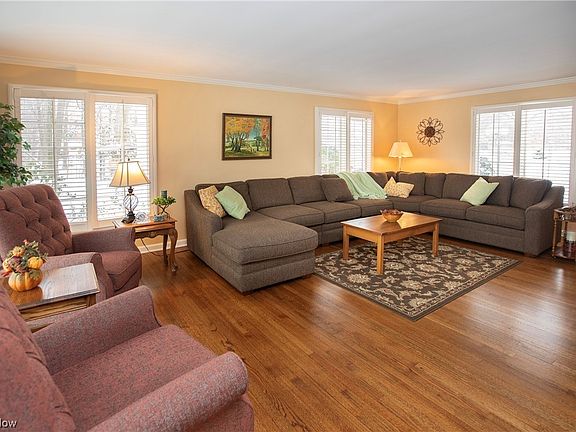 4th image of 20705 Germantown Dr