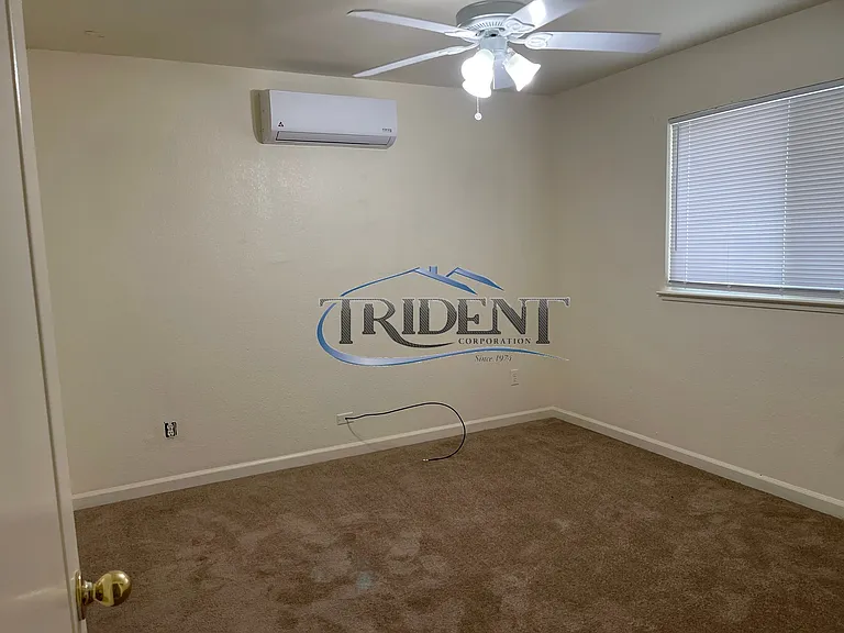 4400 Martel Dr — Photo 8