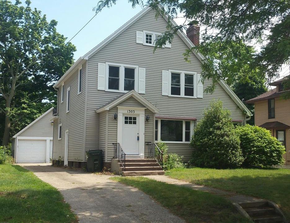 1st image of 1303 Palmer Ave
