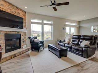 6605 Warner Farm Drive, Deforest, WI 53532