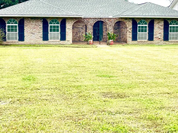 1711 Highway 18, Vacherie, LA 70090