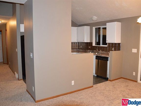 5th image of 7864 Vernon Ave