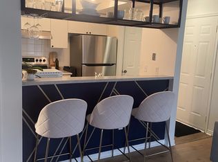 111 Bristol Rd E #112, Mississauga, ON L4Z 3P6