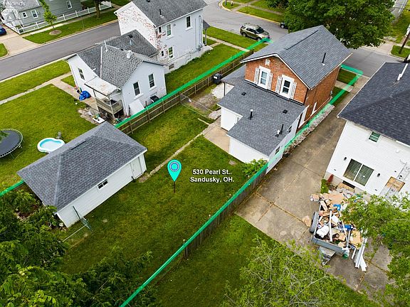 5th image of 530 Pearl St