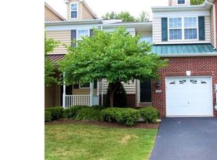 1030 Rosemont Ter, Pennsburg, PA 18073