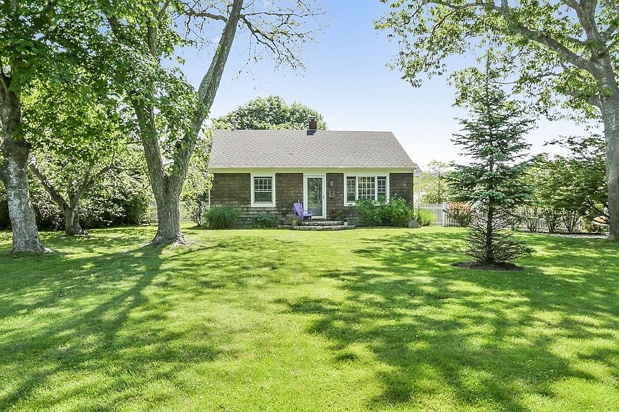 2nd image of 32 E Lake Dr