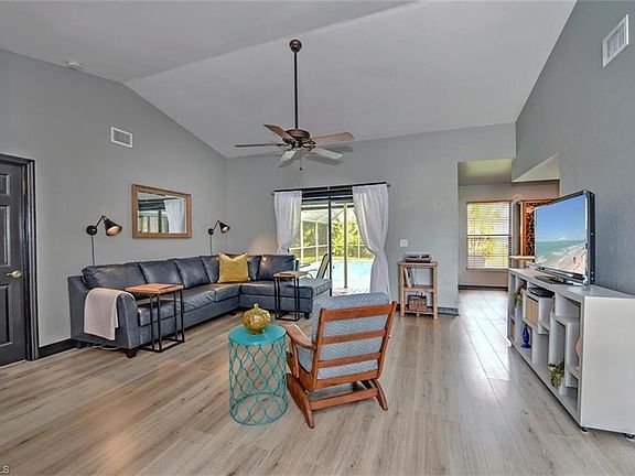 4th image of 223 SE 2nd Ter
