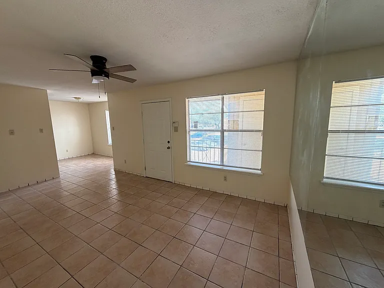 5302 Springfield Ave #224 — Photo 2