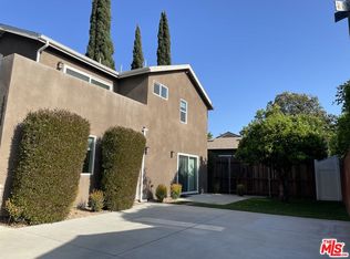 15031-15033 Hartland St, Van Nuys, CA 91405