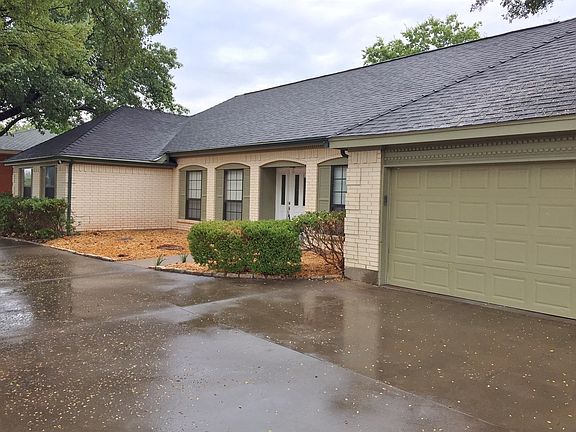 3rd image of 4303 Briar Cliff Dr