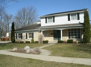 20101 Coachwood Rd, Riverview, MI 48193