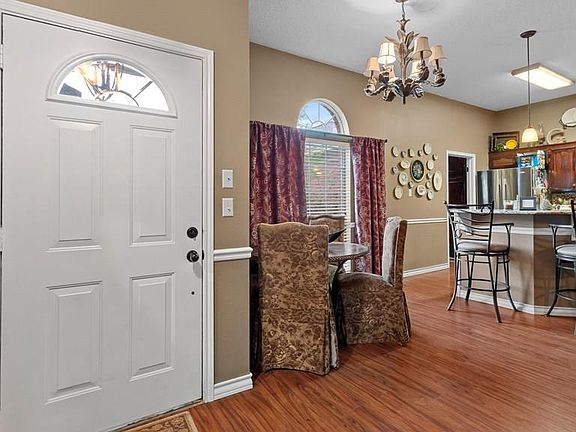 3rd image of 3019 Newport Ave