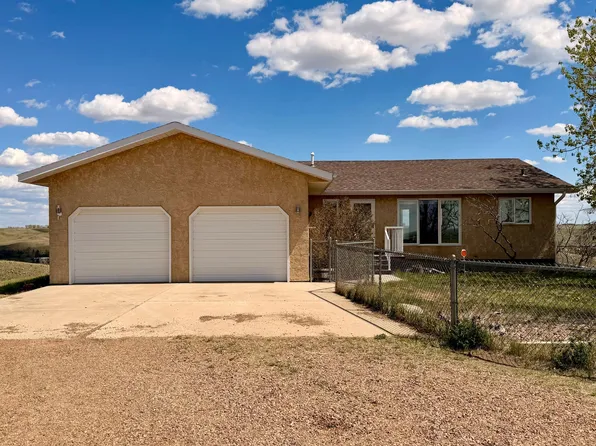 32 Aurora Dr, Glasgow, MT 59230