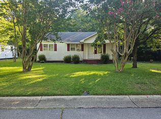 2020 Newark Ave, Fayetteville, NC 28301