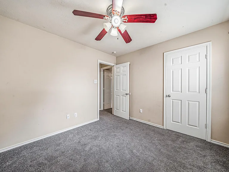 7107 Piney Meadow Ct — Photo 18