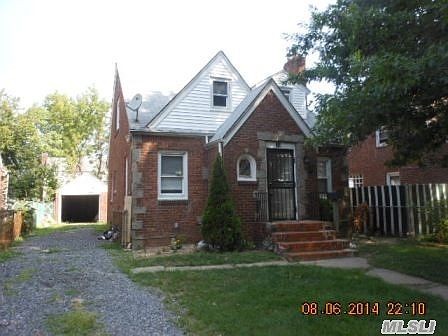 2nd image of 76 W Roosevelt Ave