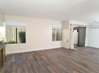 22109 Burbank Blvd UNIT 2, Woodland Hills, CA 91367