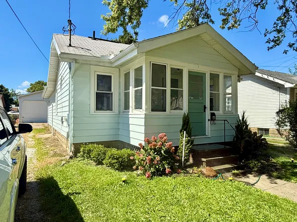 419 Vine St, Fairport Harbor, OH 44077