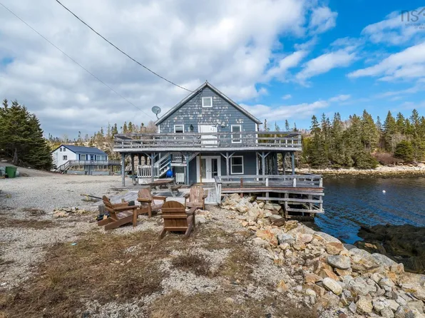 2497 Highway 329, Northwest Cove, NS B0J 1T0