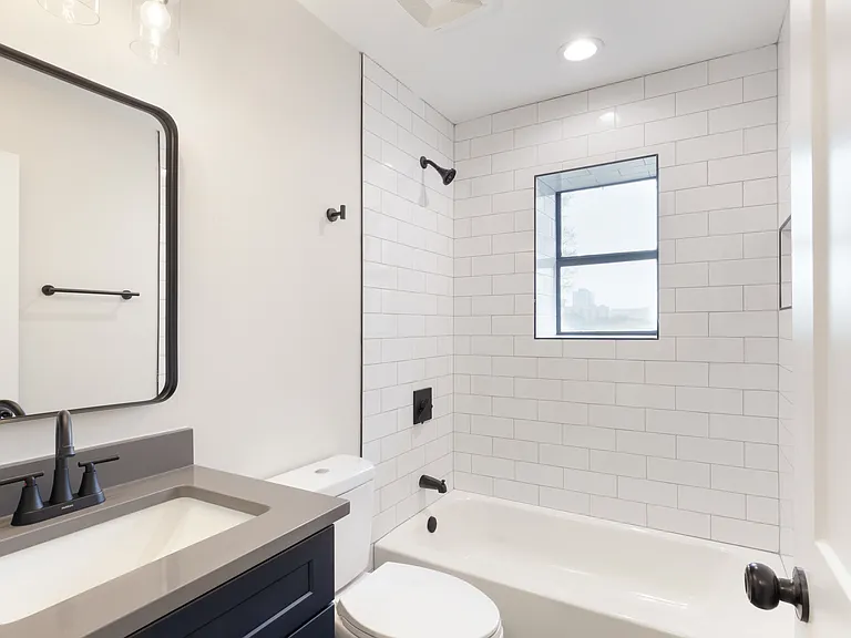 396 Linden Ave NE #202 — Photo 12