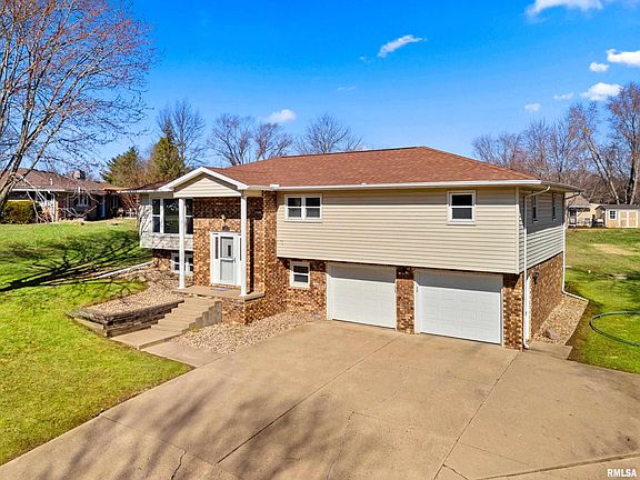 2nd image of 203 Country Club Dr