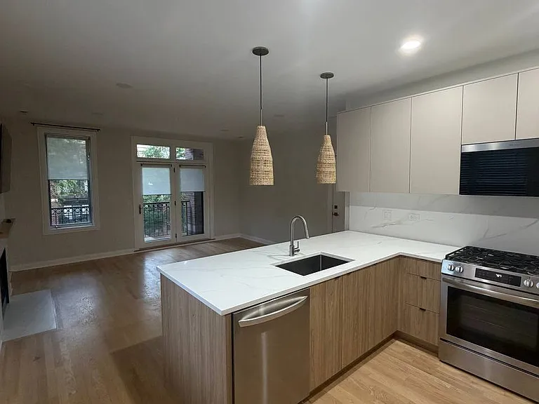 5526 W Edmunds St #2 — Photo 2