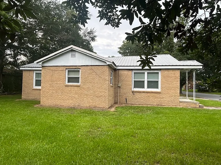 4501 Briggs St — Photo 3
