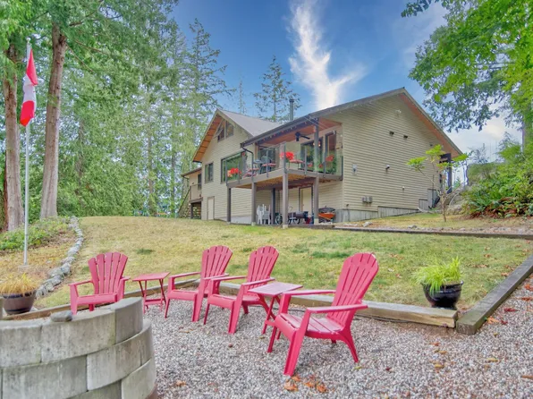 4546 Sinclair Bay Rd, Sunshine Coast, BC V0N 1S1