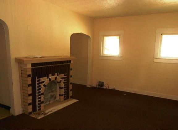 3rd image of 382 E 124th St
