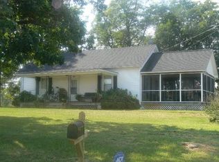 2401 Alean Rd, Wirtz, VA 24184