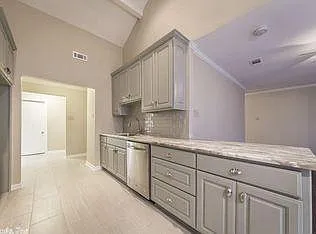 2201 Westover Dr — Photo 6