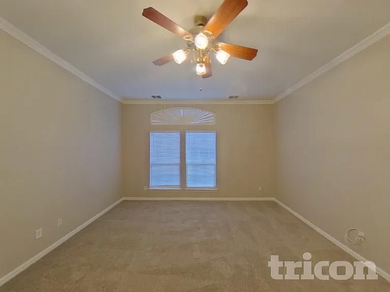 1980 Creekside Dr — Photo 7