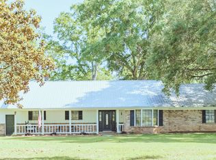 8008 Tanner Williams Rd, Moss Point, MS 39452