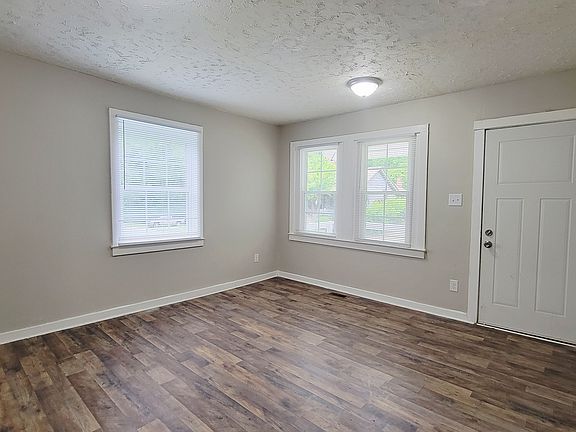 4th image of 417 Pine St