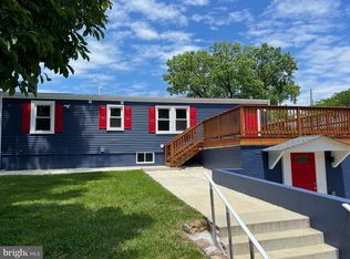 1830 Knoll Dr, Oxon Hill, MD 20745