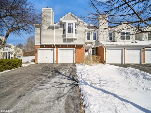 822 Kalamazoo Cir, Vernon Hills, IL 60061