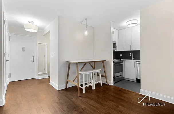 Rented by The Agency | media 9