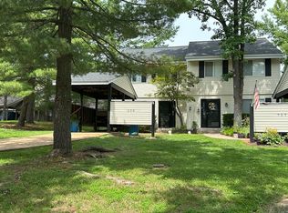 509 Briarhill Ct, Ballwin, MO