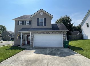 101 Arbor Meadow Ct, Radcliff, KY 40160