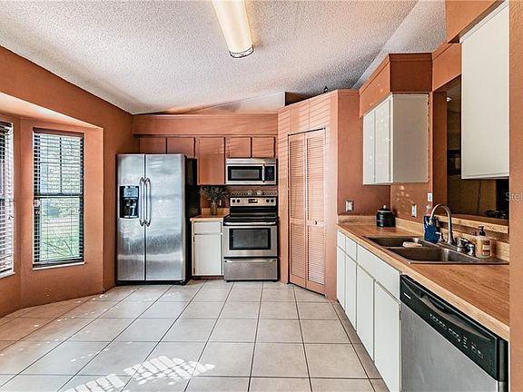 3rd image of 1395 17th St