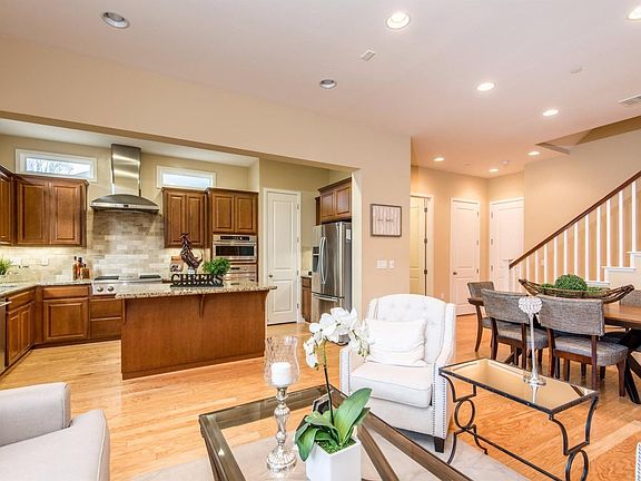 5th image of 3418 Alma Village Cir
