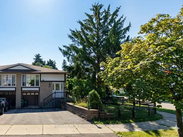 2688 Sherhill Dr, Mississauga, ON L5J 3Z3