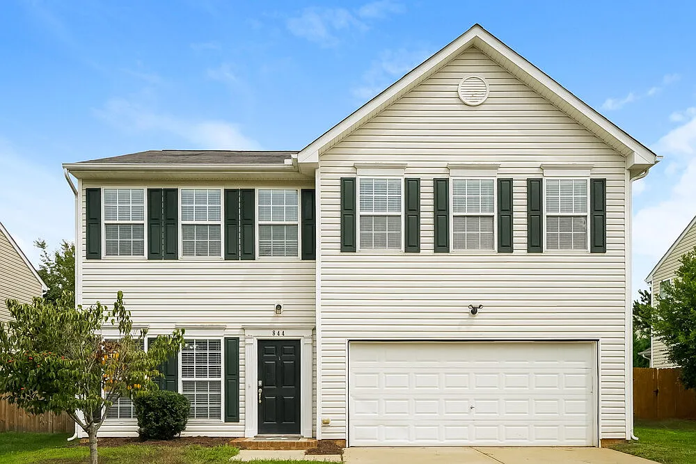 3 bed, 2.5 bath, 1984 sqft, $3,420 — Photo 1